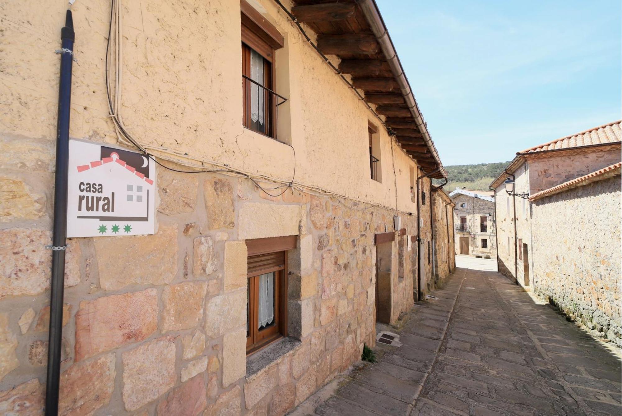 Piedra Andadera II Pension Salduero Buitenkant foto